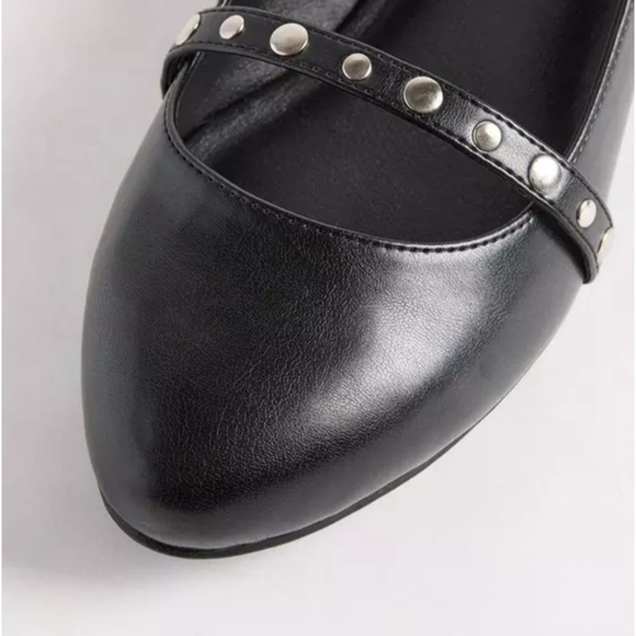 Torrid Studded Strap Flat 10WW - Picture 4 of 5